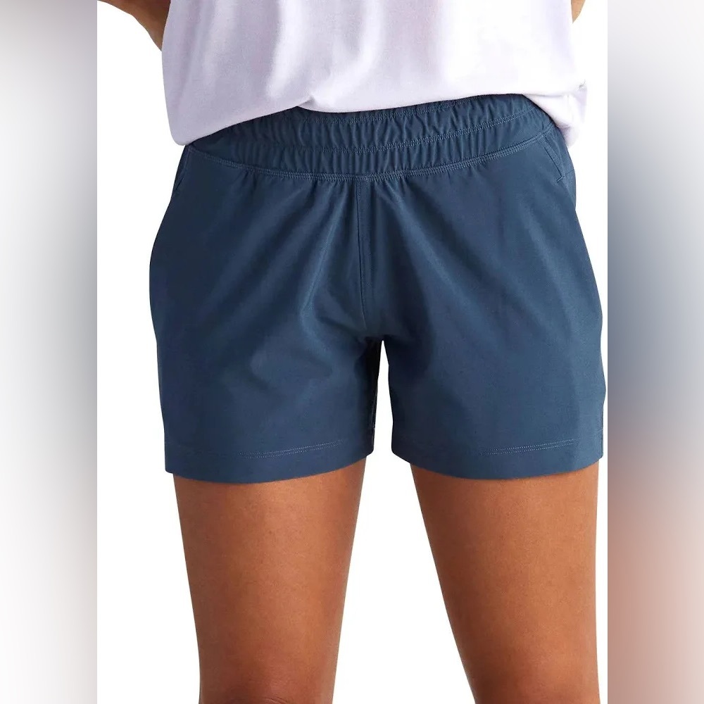 Free Fly Women’s Pull-On Breeze Short Size Large Blue Dusk 3.5” inseam NWT